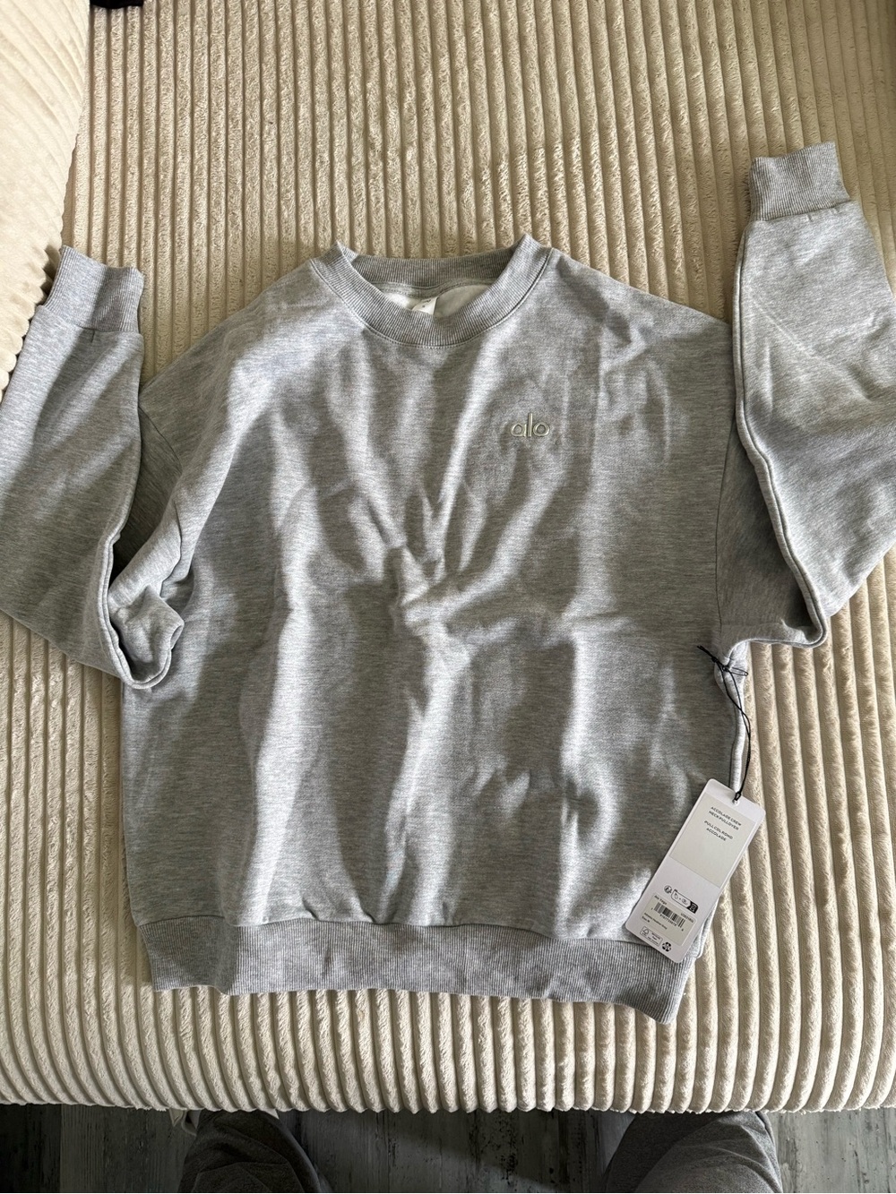 ALO Accolade Crewneck Pullover